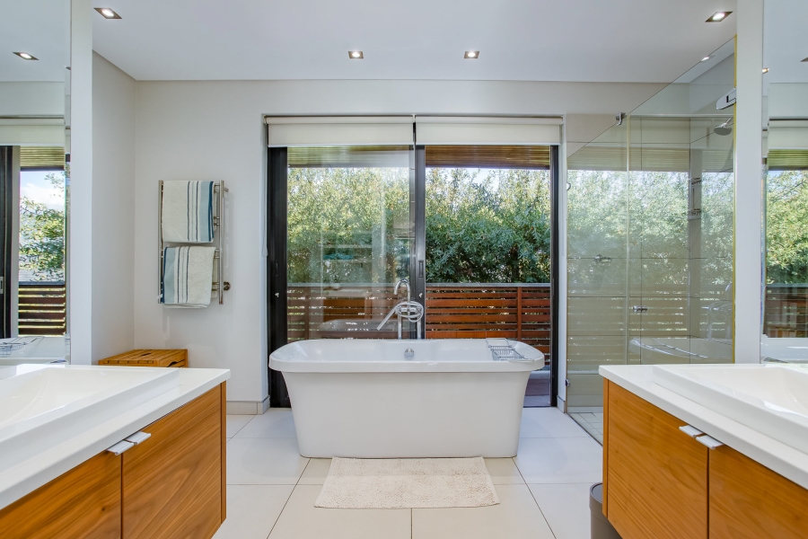 To Let 3 Bedroom Property for Rent in Pearl Valley at Val de Vie Western Cape